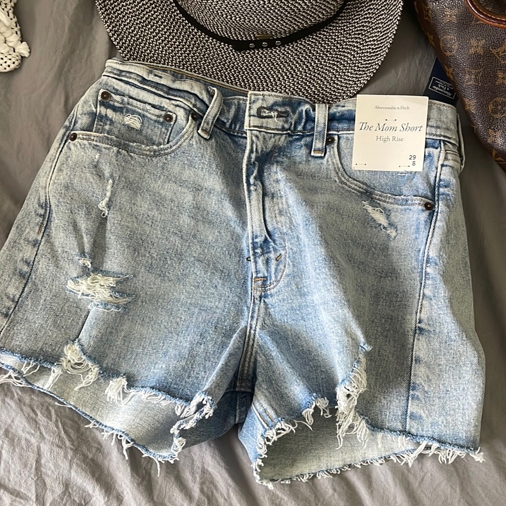 Jean mom short high rise
